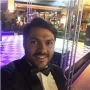 Clases de canto, técnica vocal, lectura musical, piano (iniciación), guitarra, fonética italiana y fonética alemana